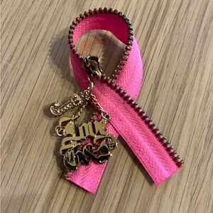 Authentic Juicy Couture (heritage item from 2000s) accessory gold crown detail